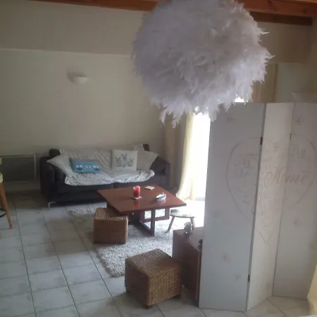 Maison Charentaise Renovee Tatil Evi *